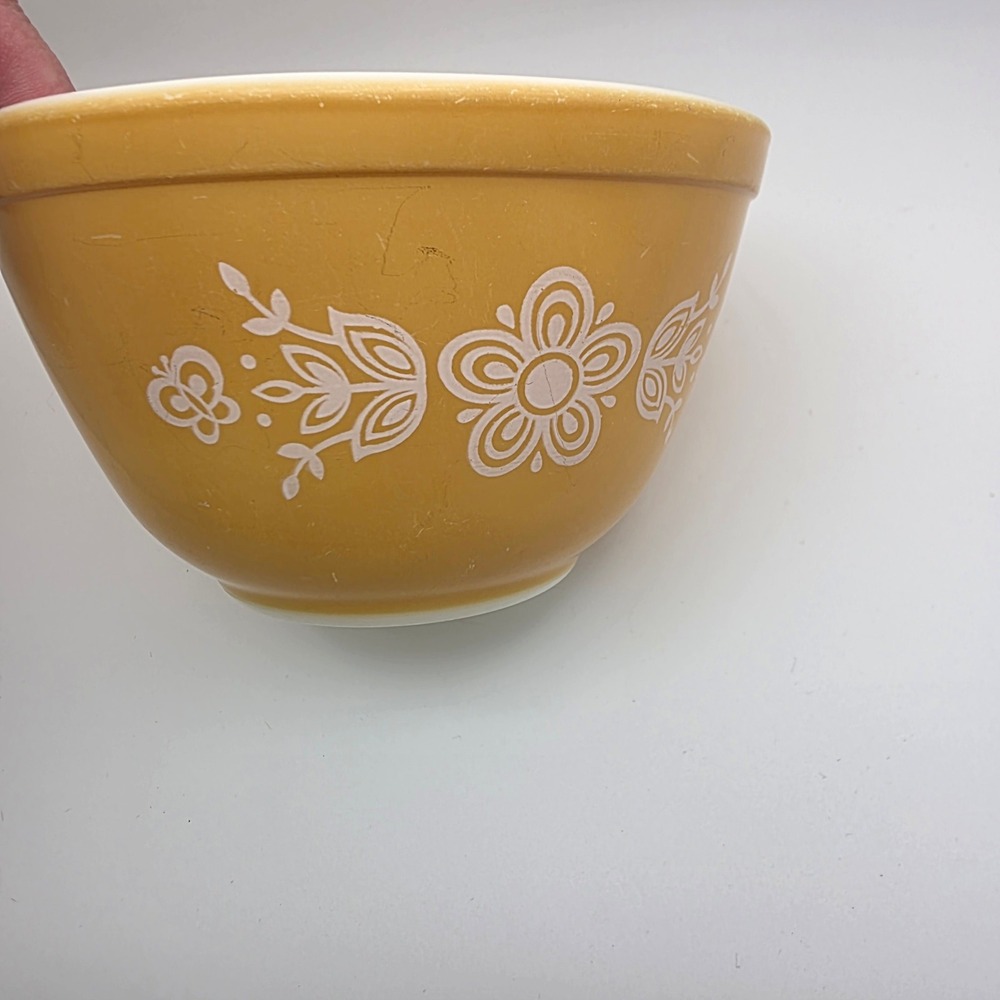 Vintage Pyrex Butterfly Gold Nesting Mixing Bowl Set of 3 Milk Glass MCM 70s - Picture 8 of 12